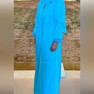 Bnwt Abaya and head scarf in Packaging